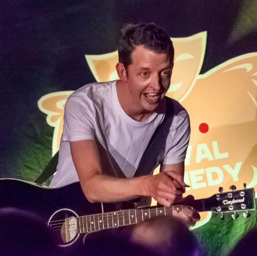 Jonny Awsum Comedian
