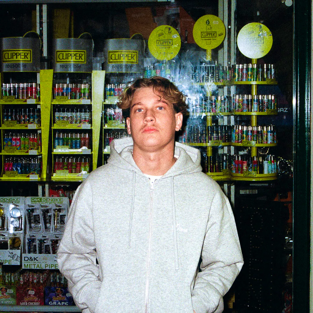 Lewis Taylor&lowbar;