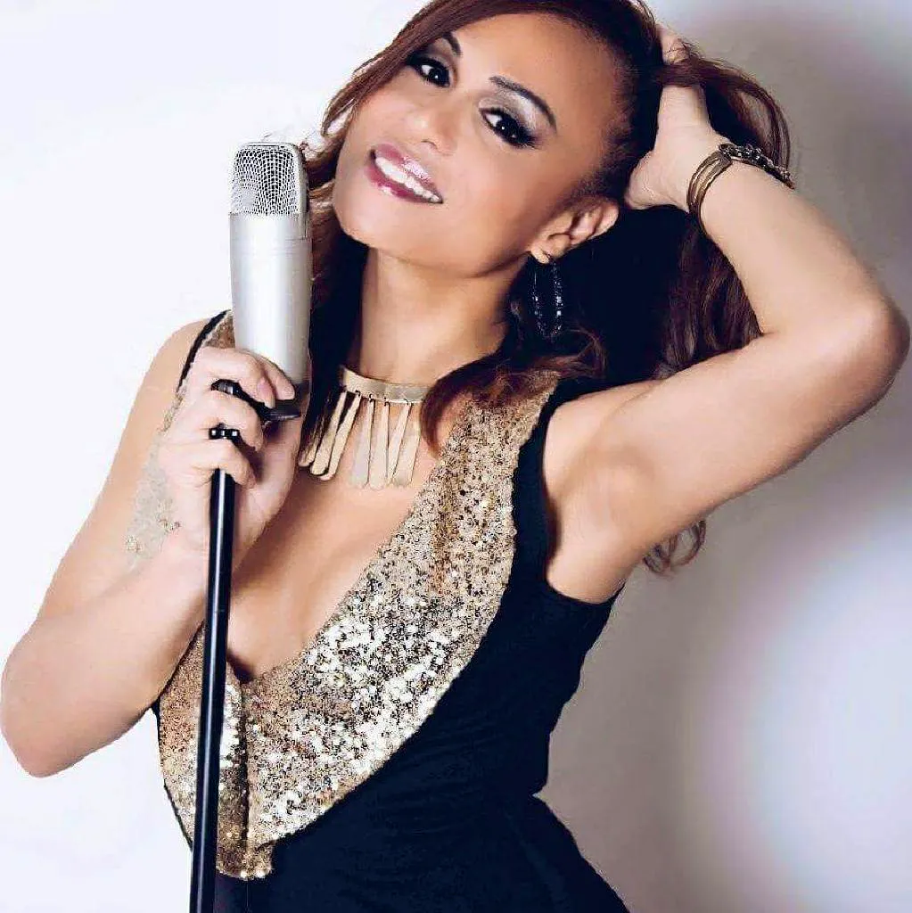 Dee Chanelle