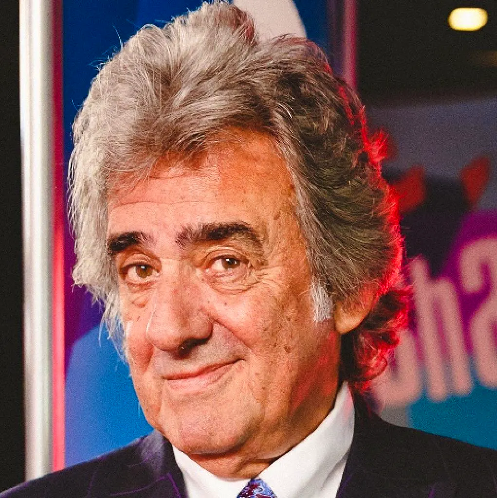 David Dickinson