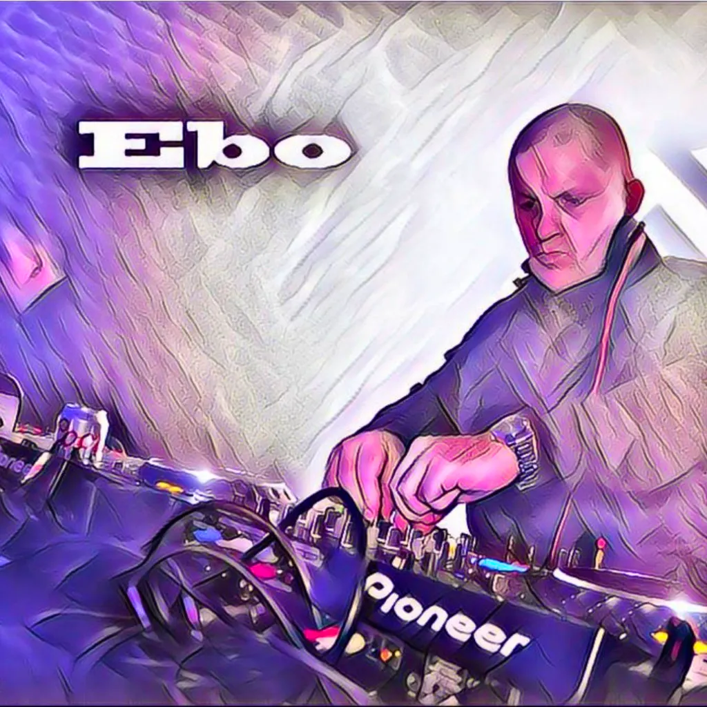 DjEbo