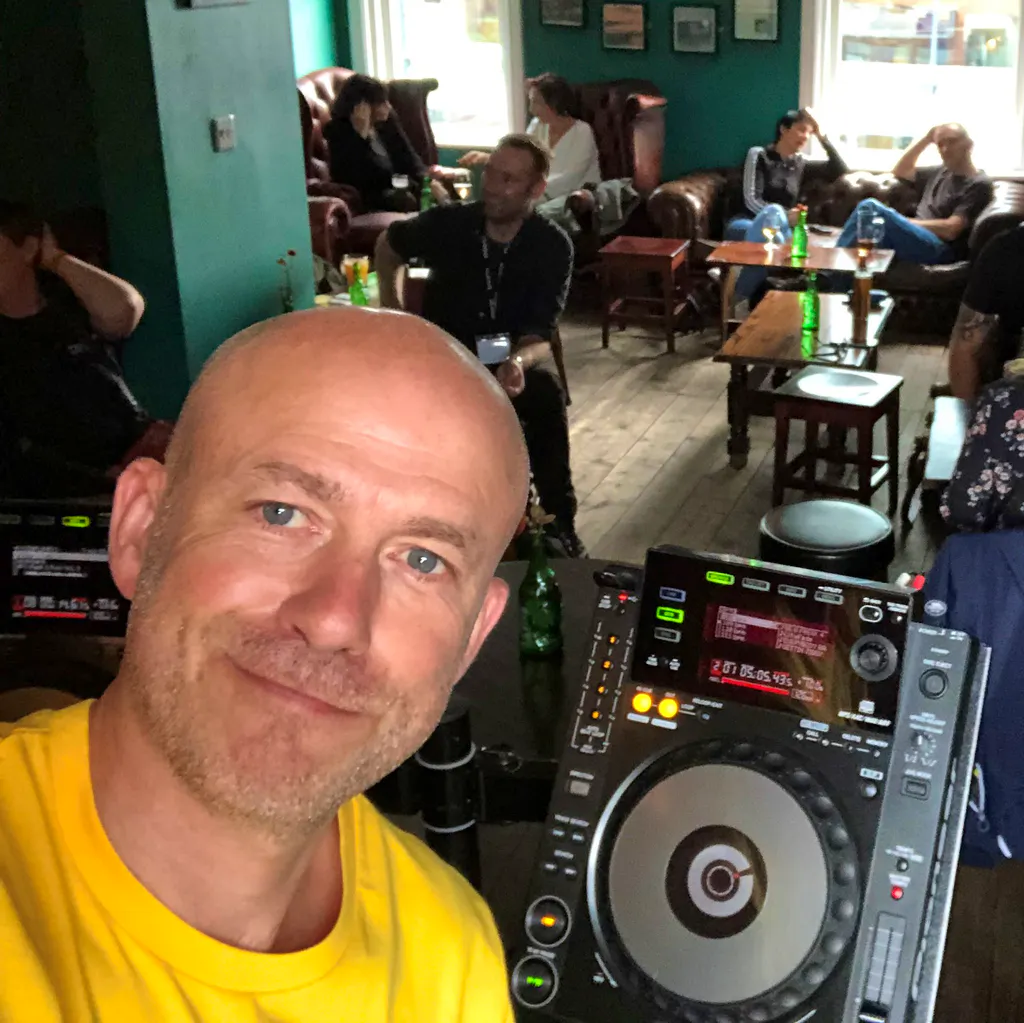 Chris Rayner &lpar;Radish&rpar;