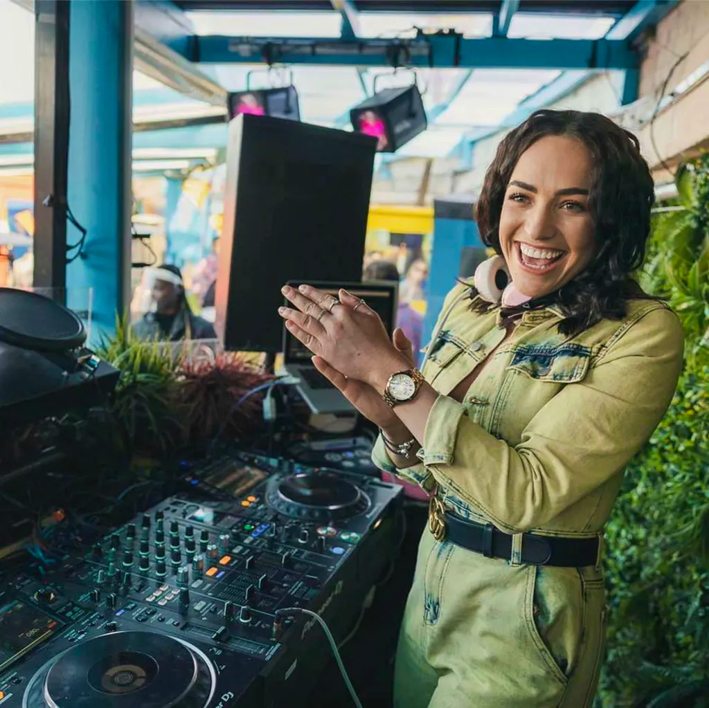 Charlotte Van De Peer