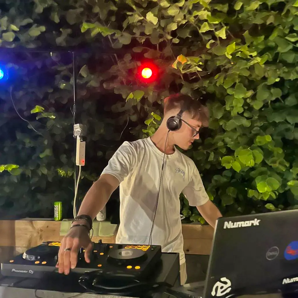 W&period;E&period;B&period;S