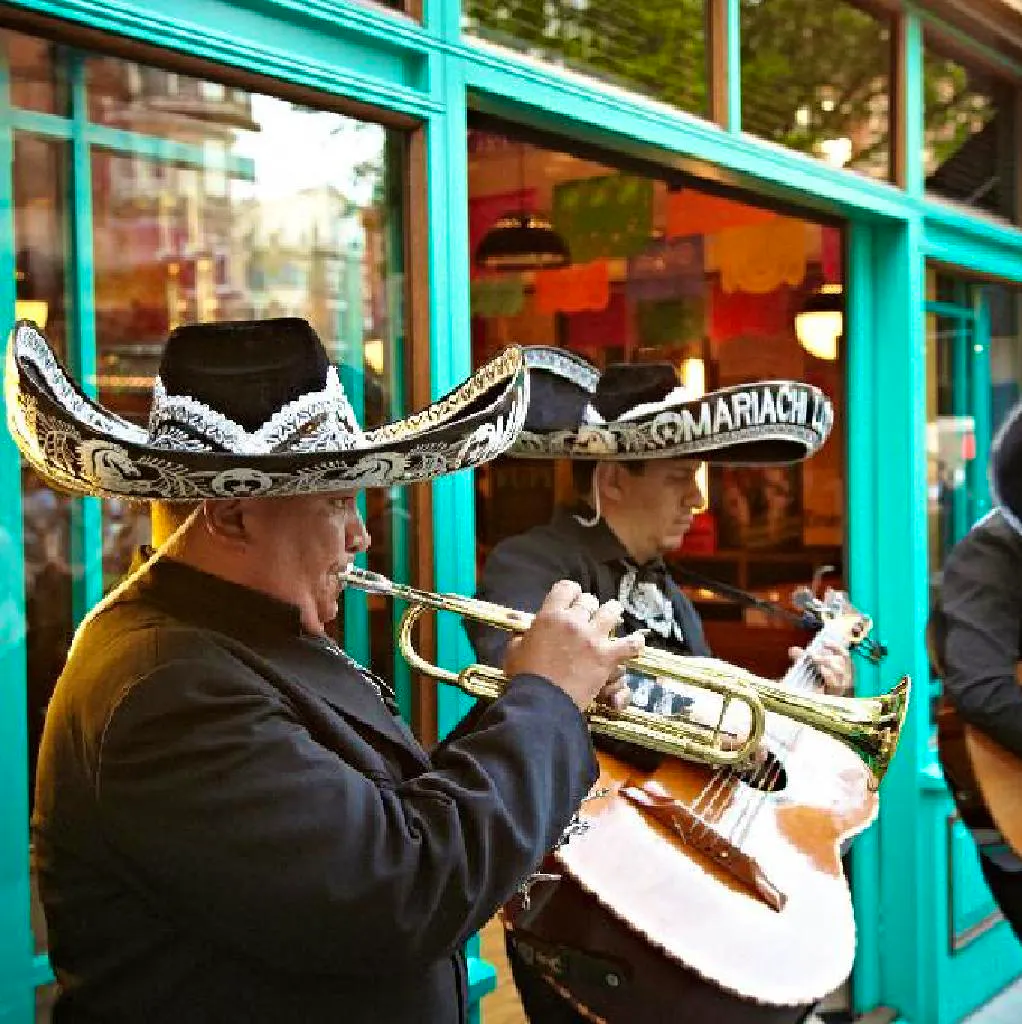 Mariachi Loco
