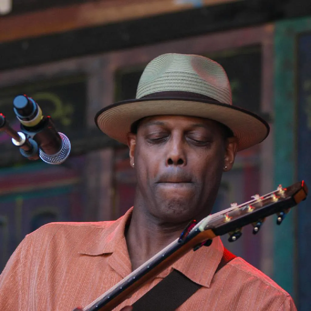 Eric Bibb