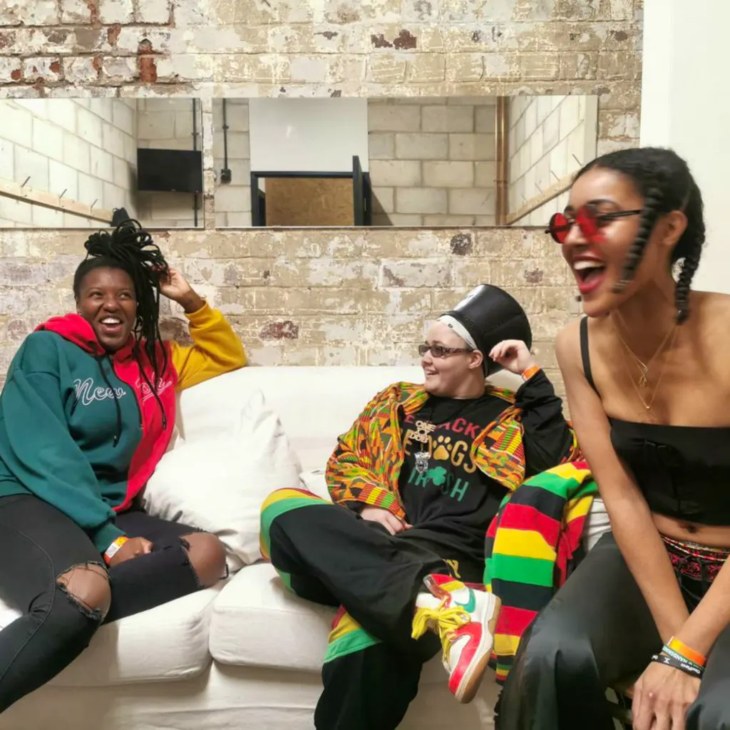 Sisters In Dub