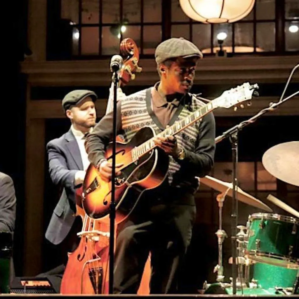 Remi Bankyln & The King Bees