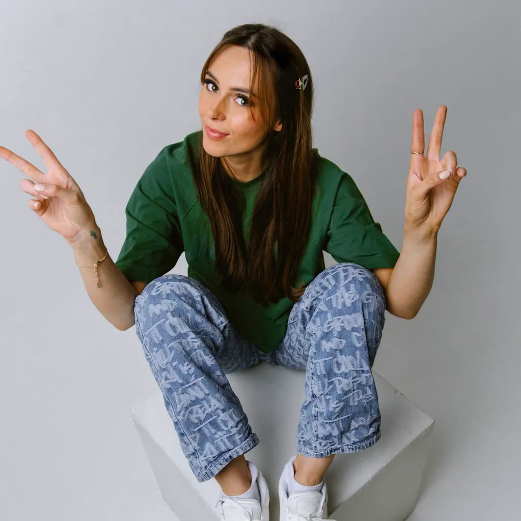 Emma 2000