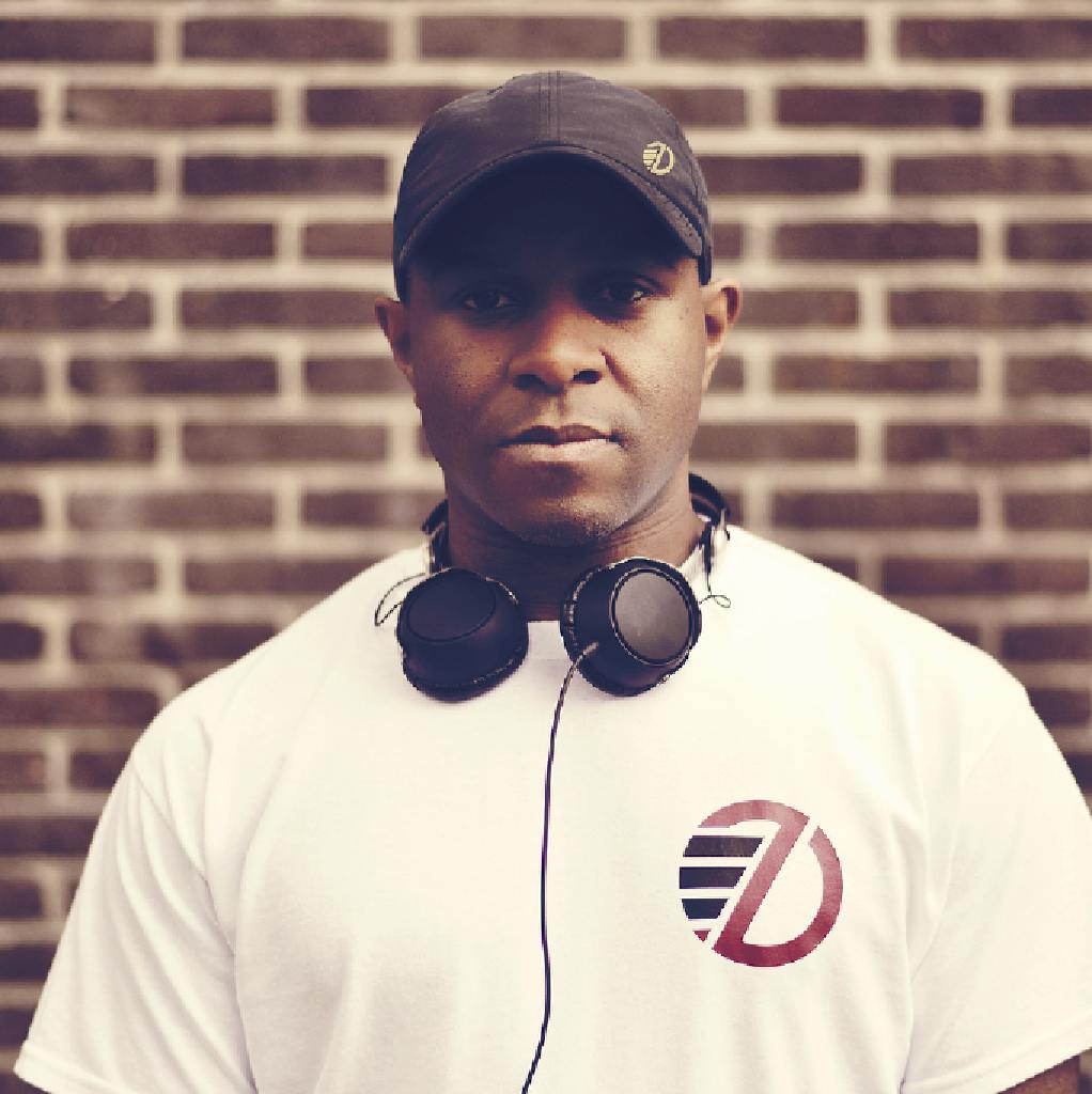 DJ EZ