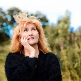 Eddi Reader
