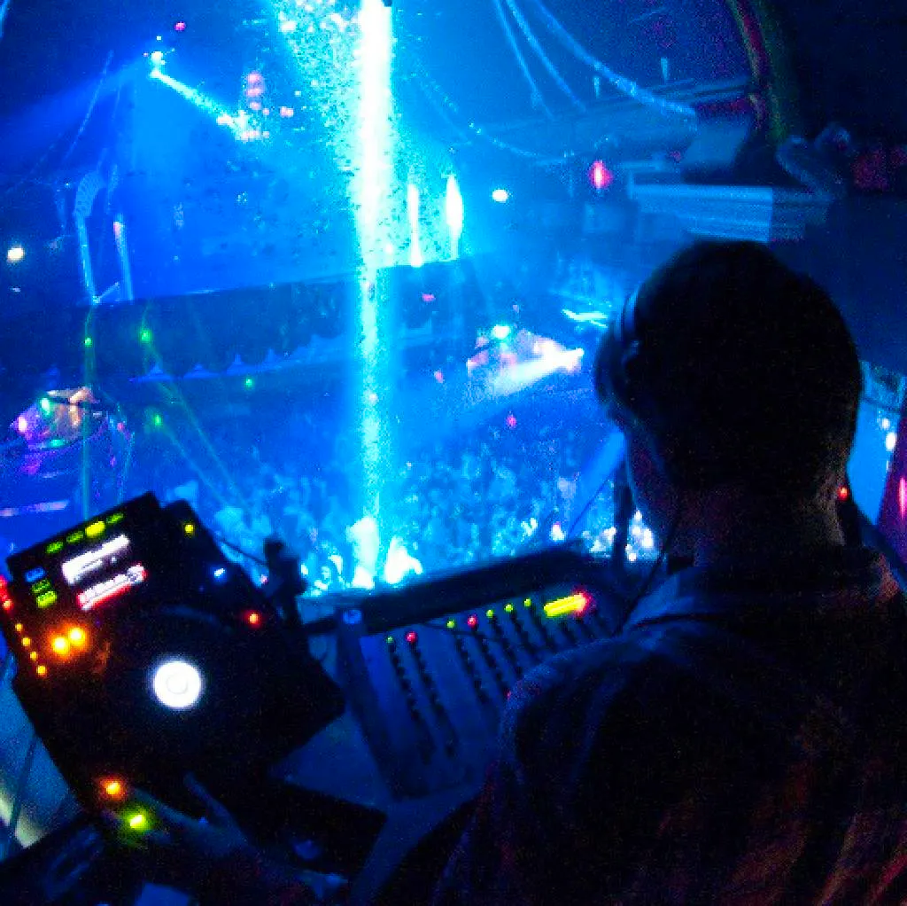 Oli Porter b2b Liam Green b2b Asha Lorenzo