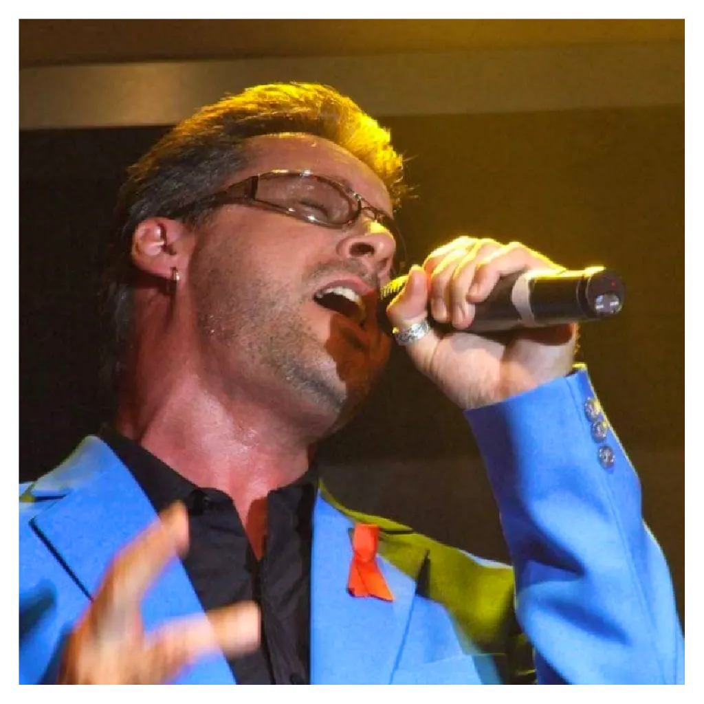 Lee Raymond as George Michael