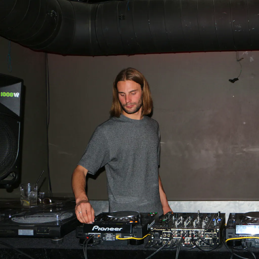 Max from Paris