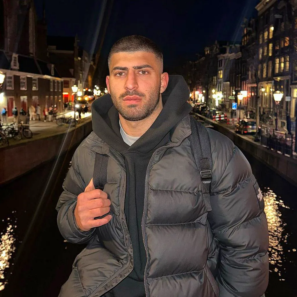 Official Royal Hustle