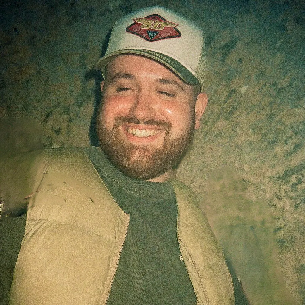 Jamie Walker&period;