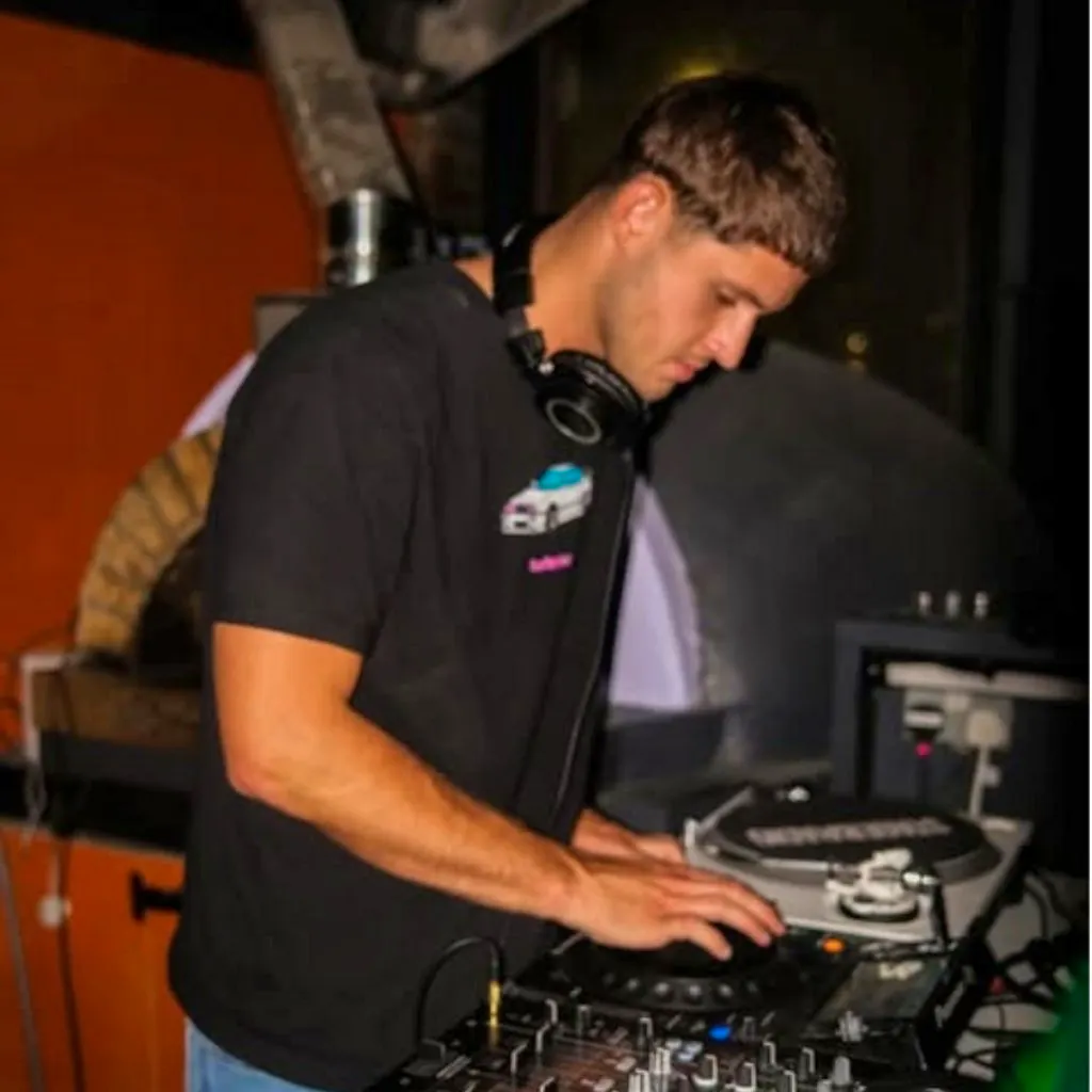 AJC DnB