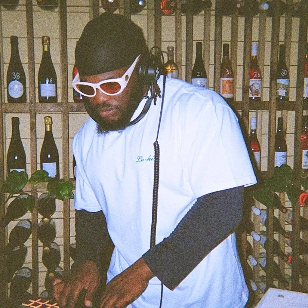 GUY&period;IN&period;GLASSES