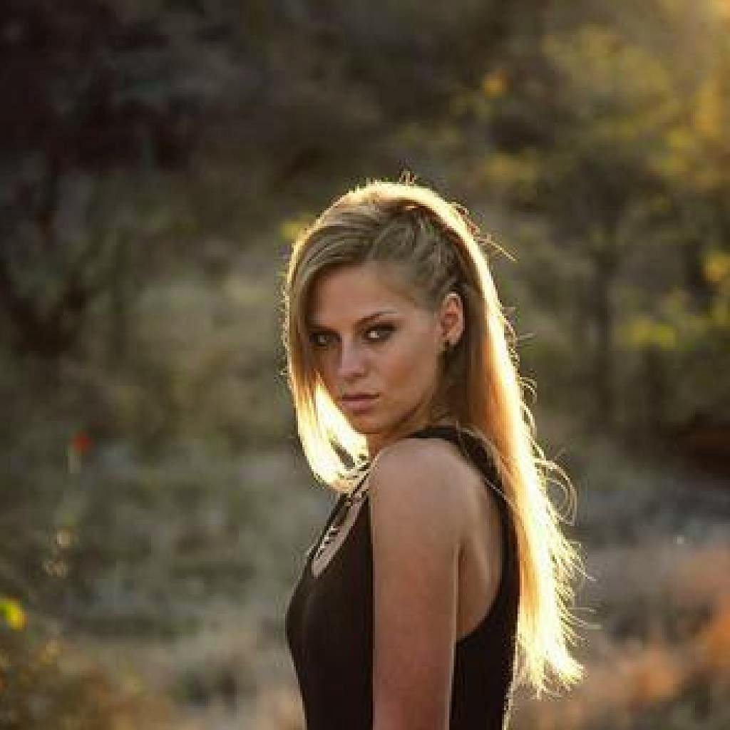 Nora En Pure