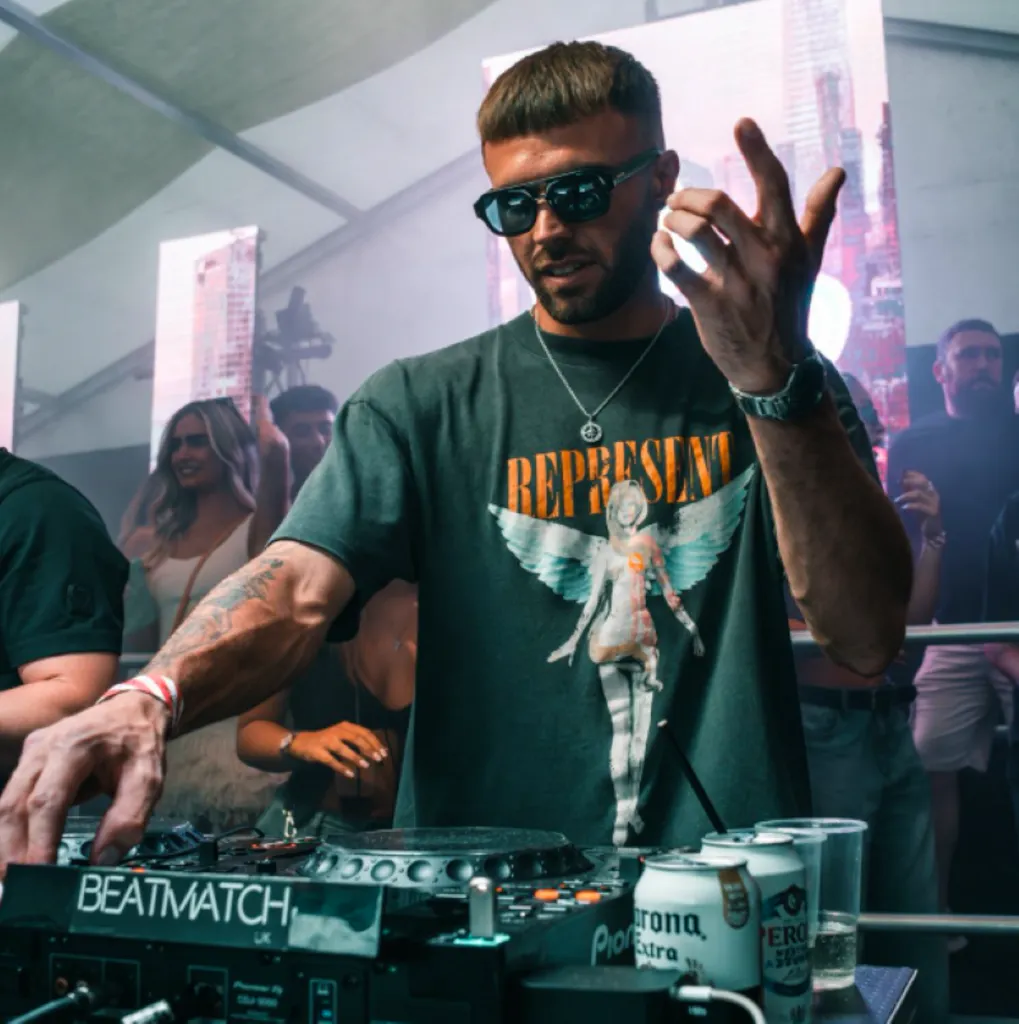 Jack Davies &lpar;UK&rpar;