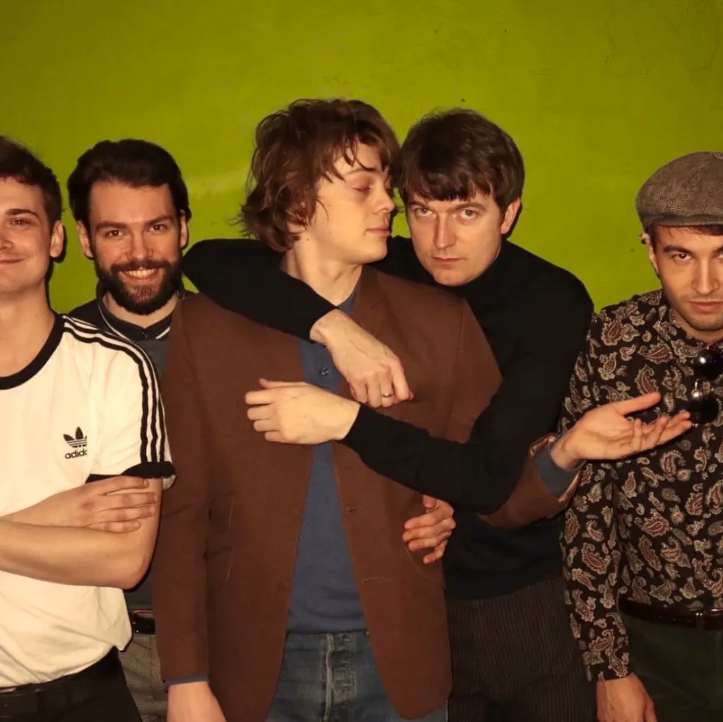 London's - THE SHAKES