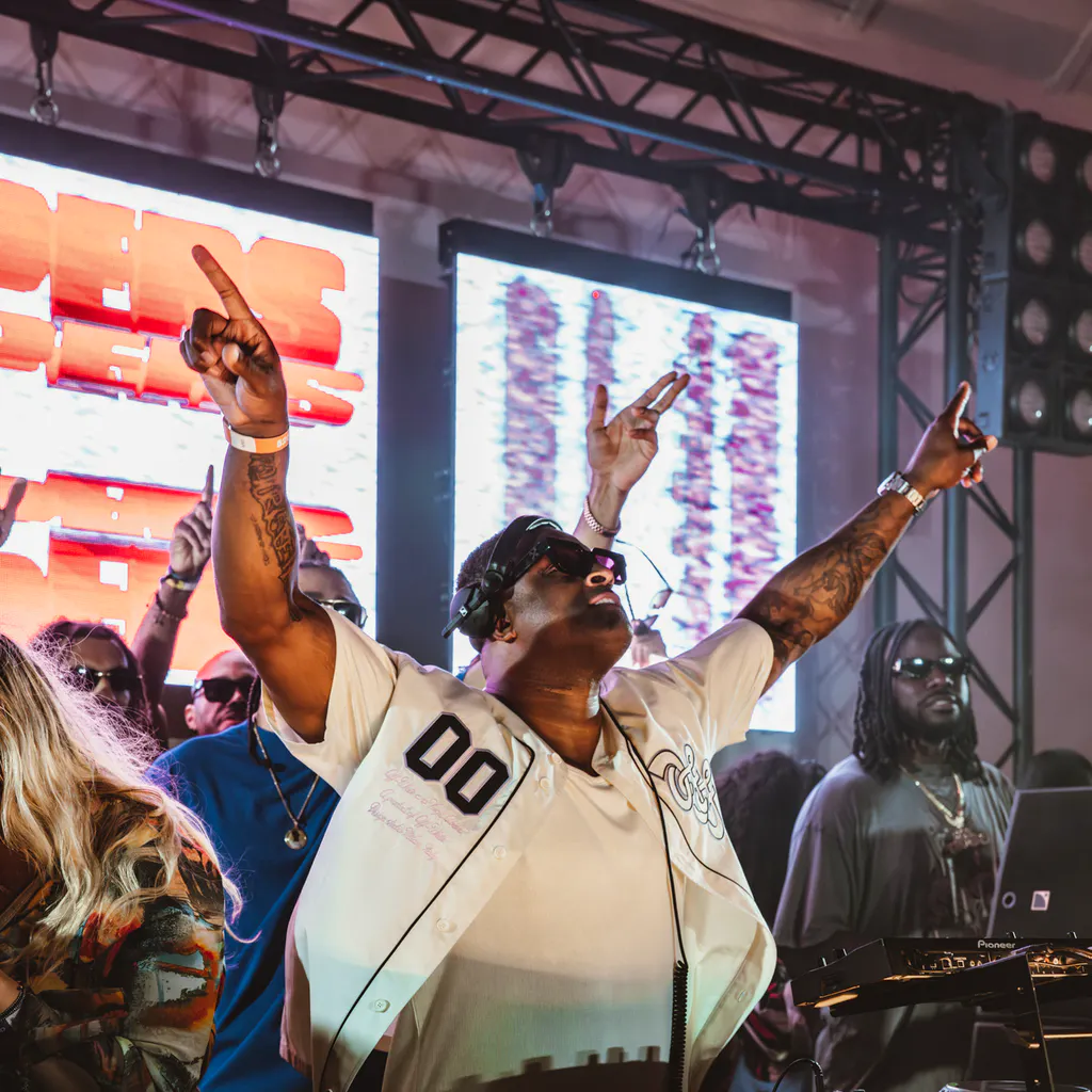 Continental  GT&period;