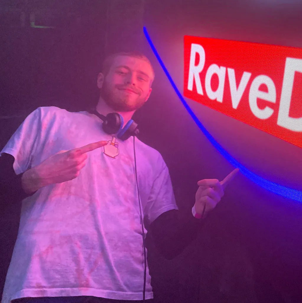 RAVEDAVE