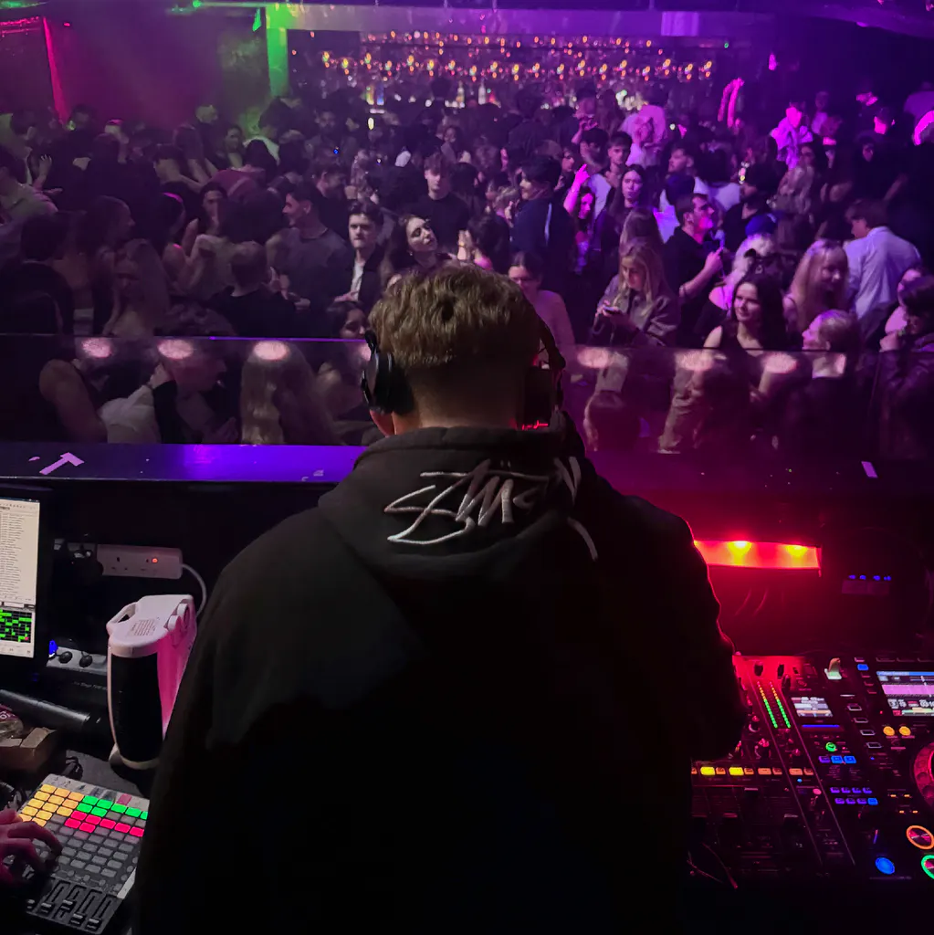 Rambo &lpar;Tom Ramsay&rpar;