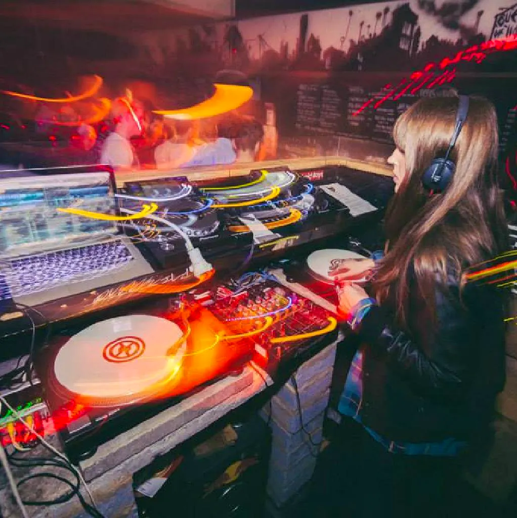 Georgie Rogers &lpar;XFM&rpar;