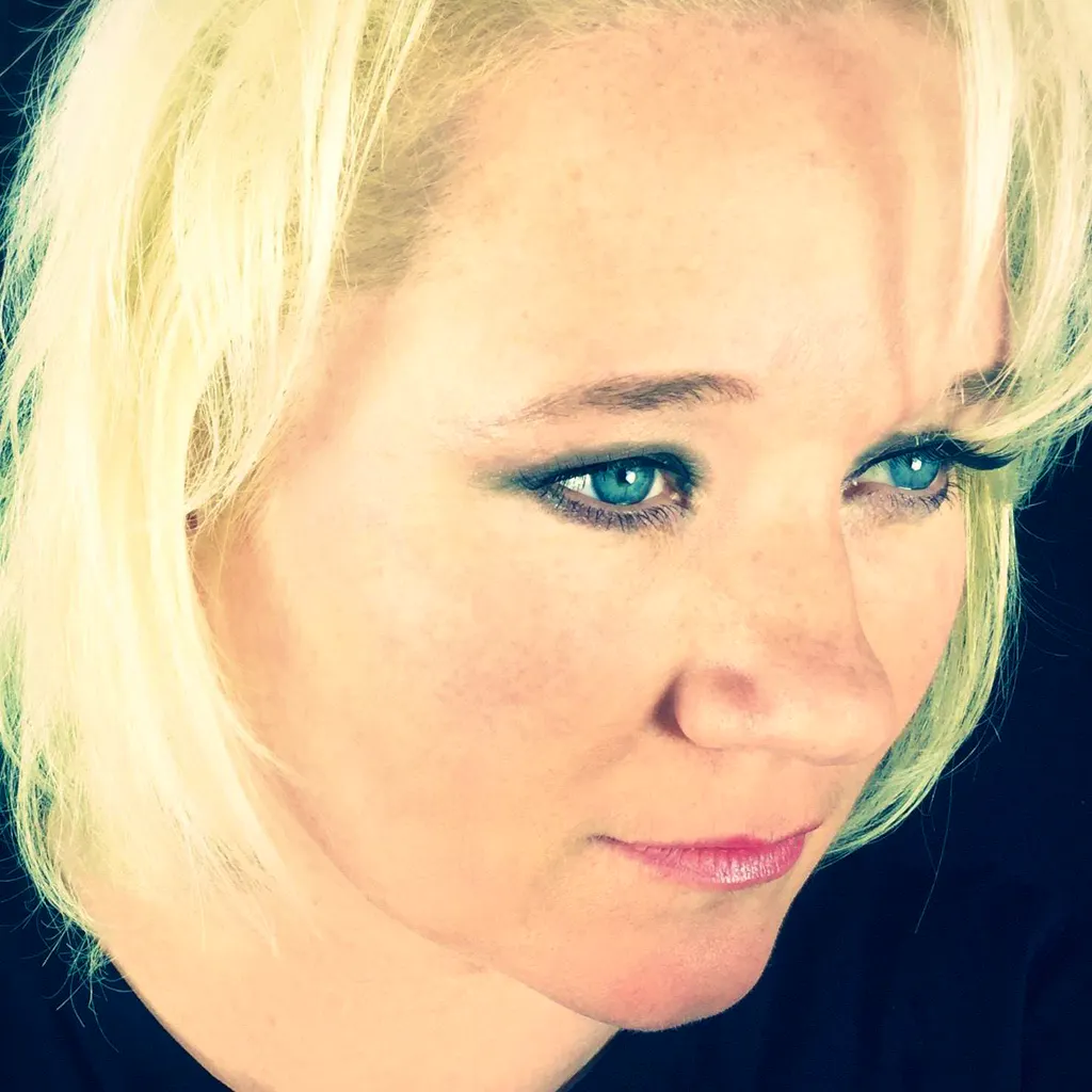 Shelley Nelson
