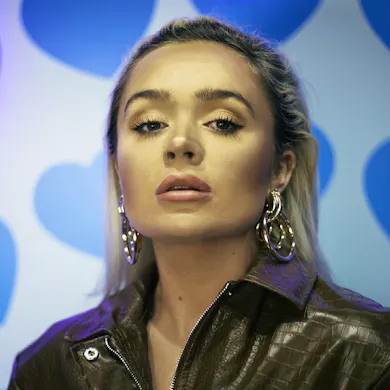 Louise Crosby Tickets | Tour Dates & Upcoming Events 2025 / 2026