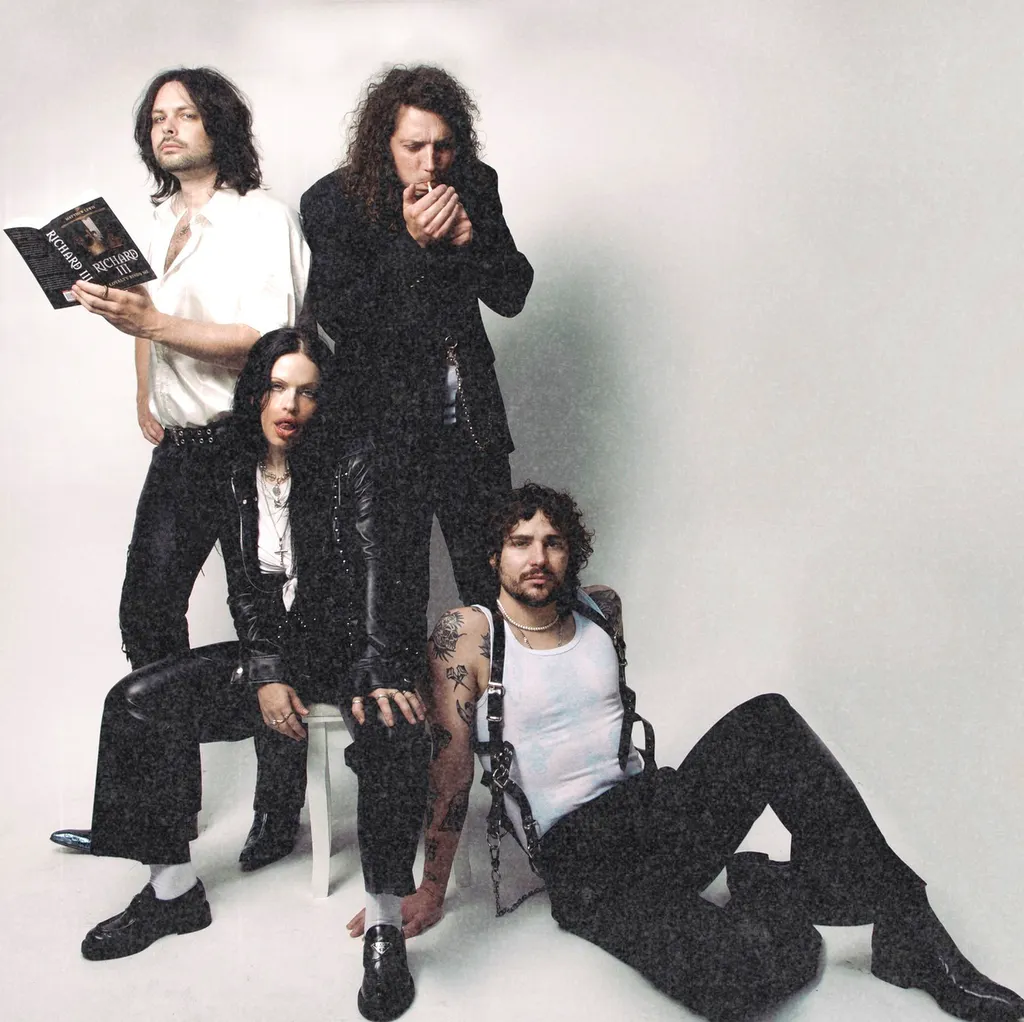 Kelsy Karter & The Heroines