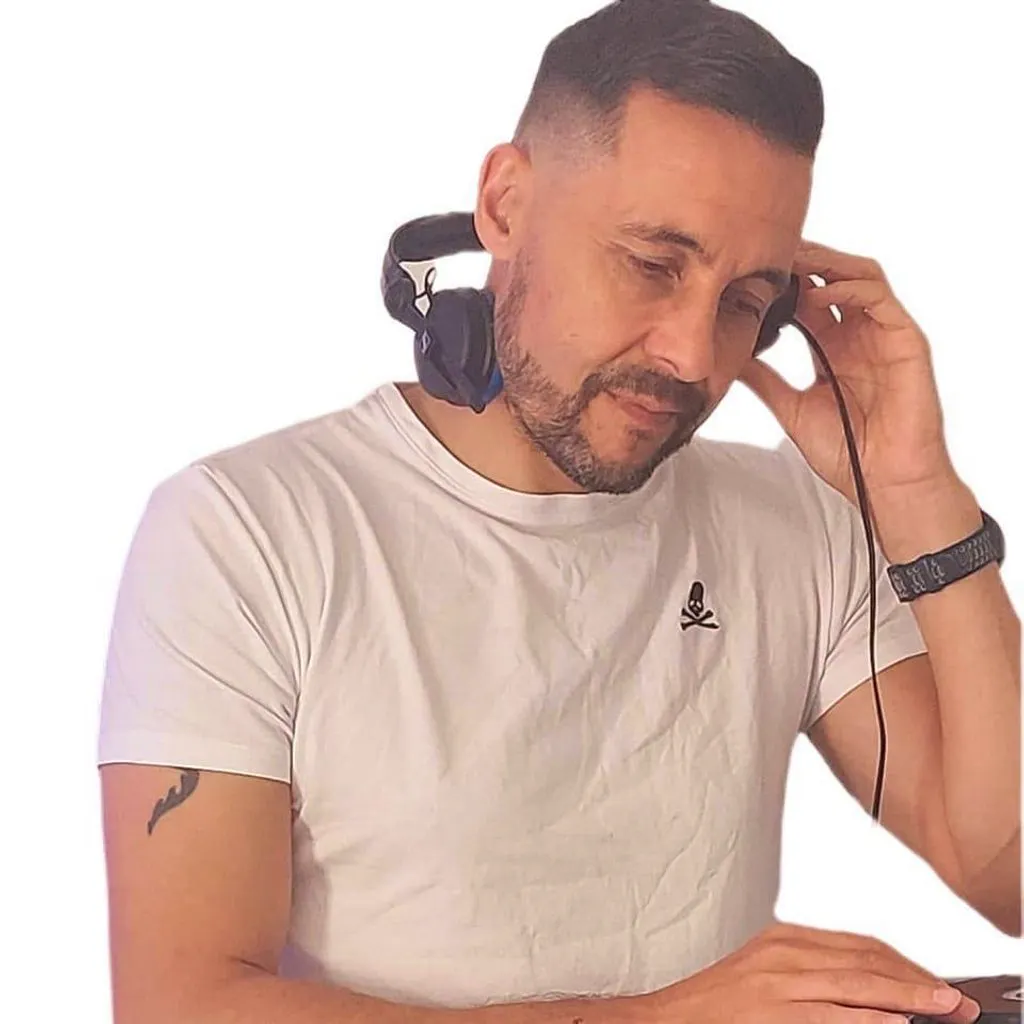 Dave Thomas DJ
