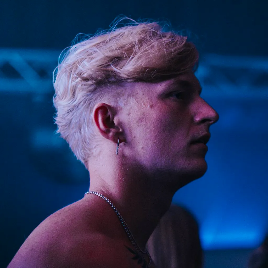 D&period;M&Oslash;LISH