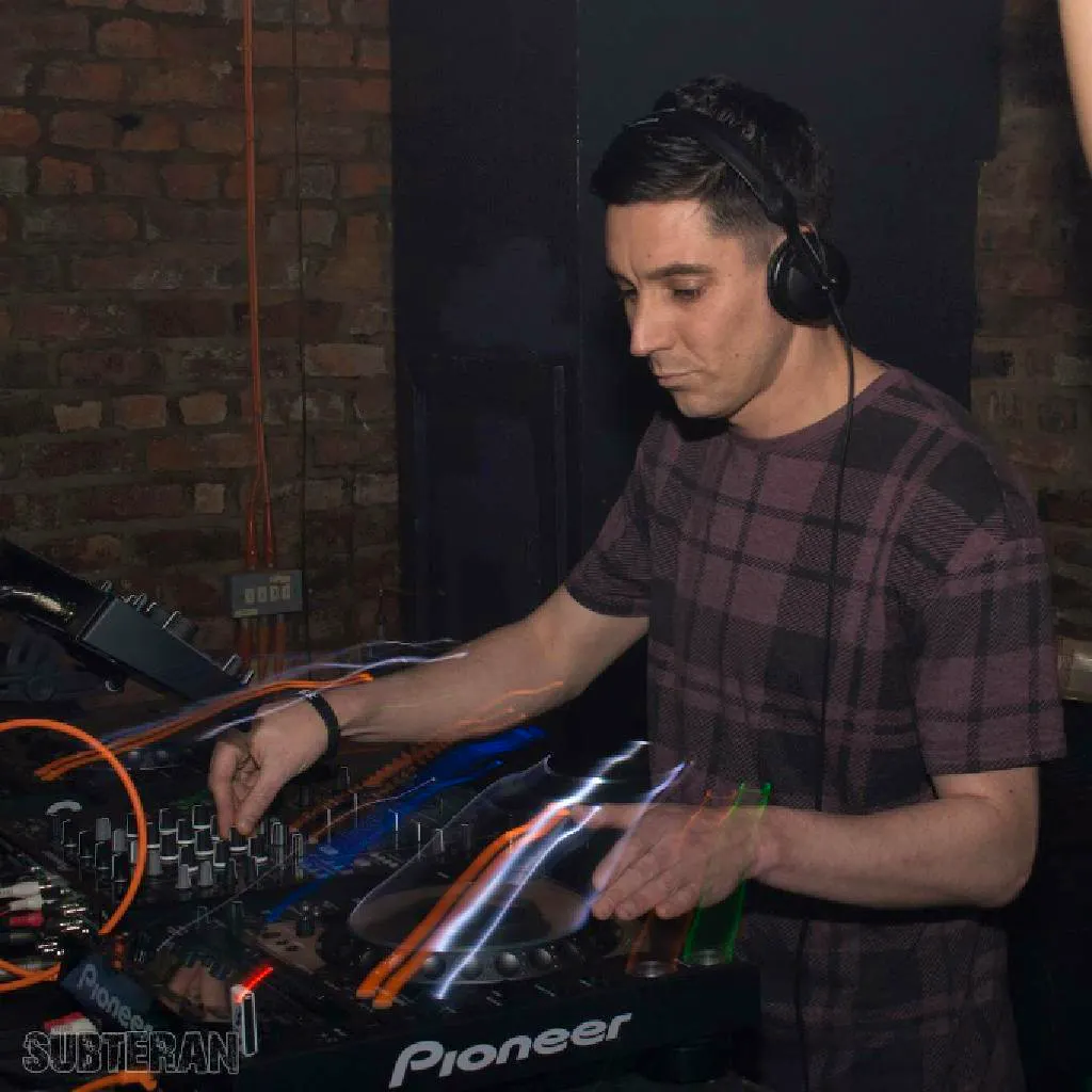 Electrik &sol; Pleasure