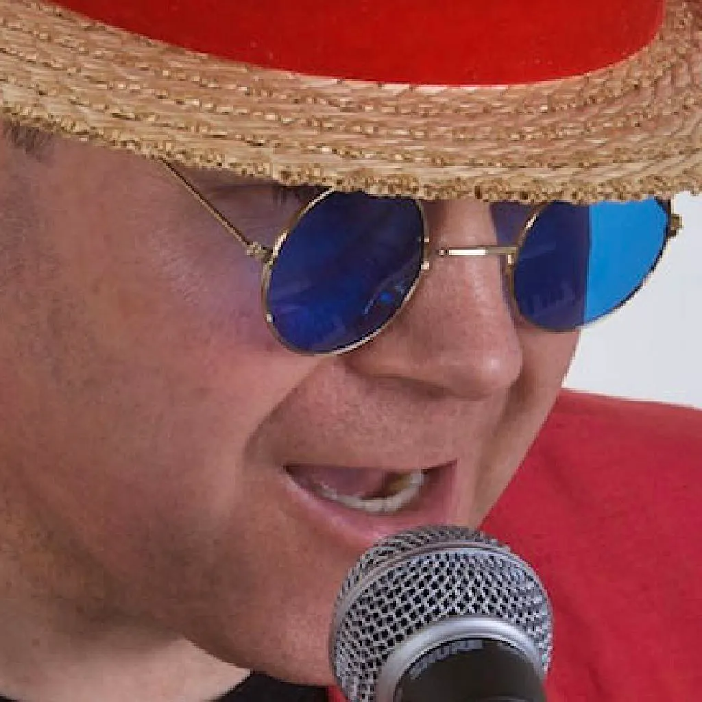 Ultimate Elton John tribute by Paul Bacon