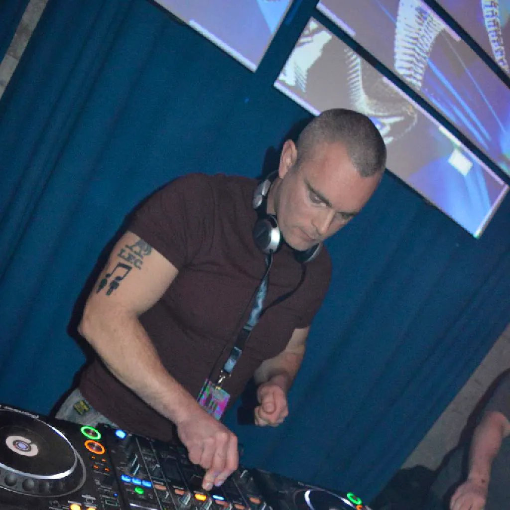 DJ PAUL RIMMER