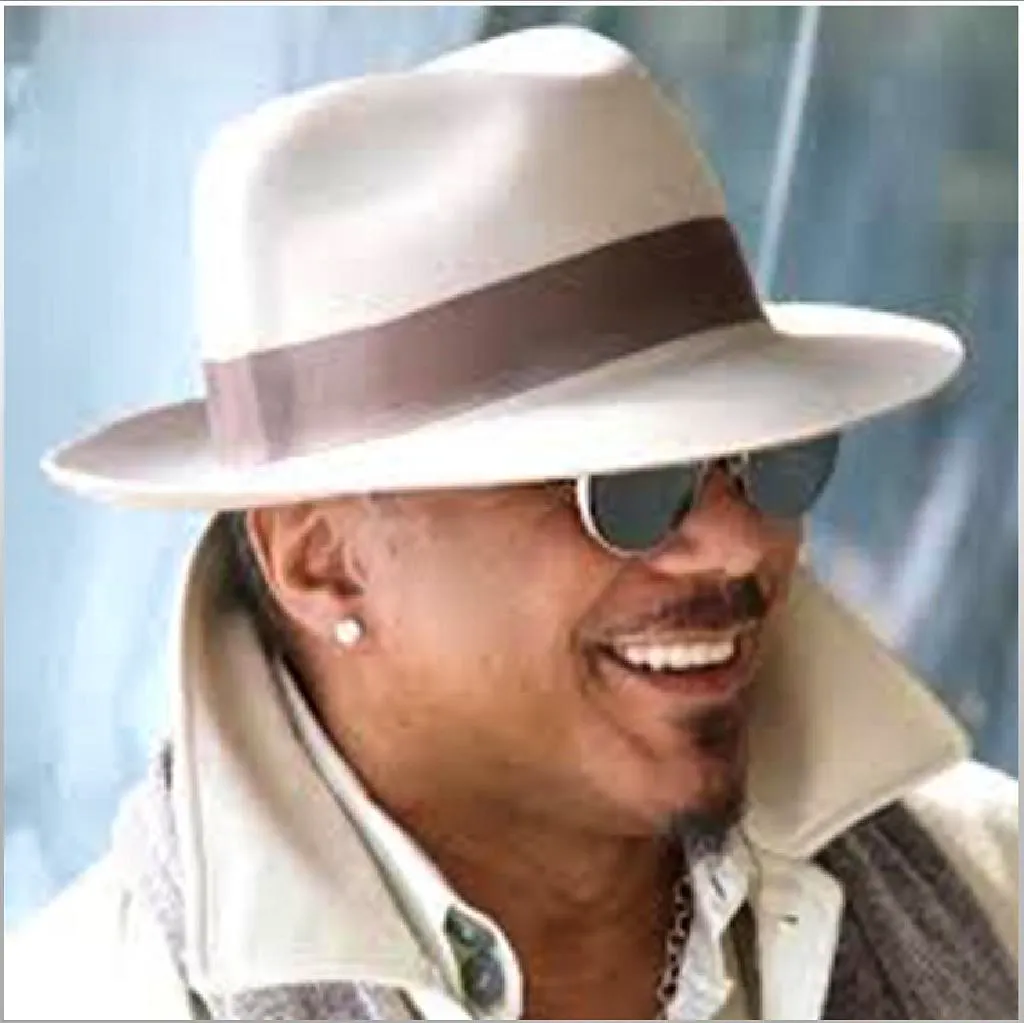 Howard Hewett