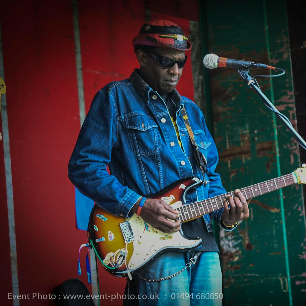 T J Johnson &lpar;Bold as love&rpar;