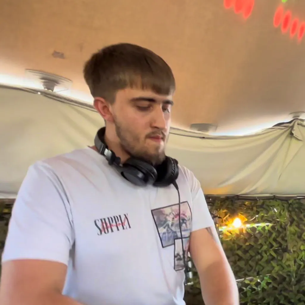 Latez &lpar;UK&rpar;